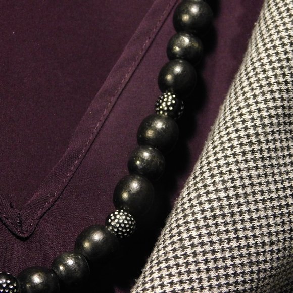 Black Beaded Necklace - Picture 1 of 13